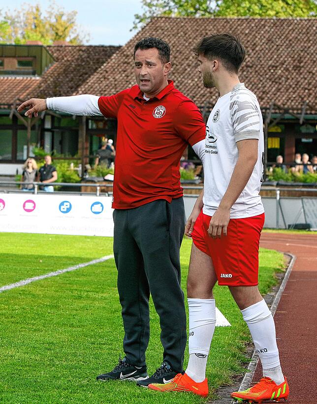 Bild 26: FC RW Salem besiegt auch den SV Mühlhausen. Wir haben die besten Bilder!