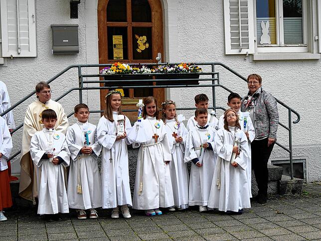 Neun Kinder haben am Samstag, 26. April, in Wutöschingen ihre Heilige Erstkommunion empfangen.