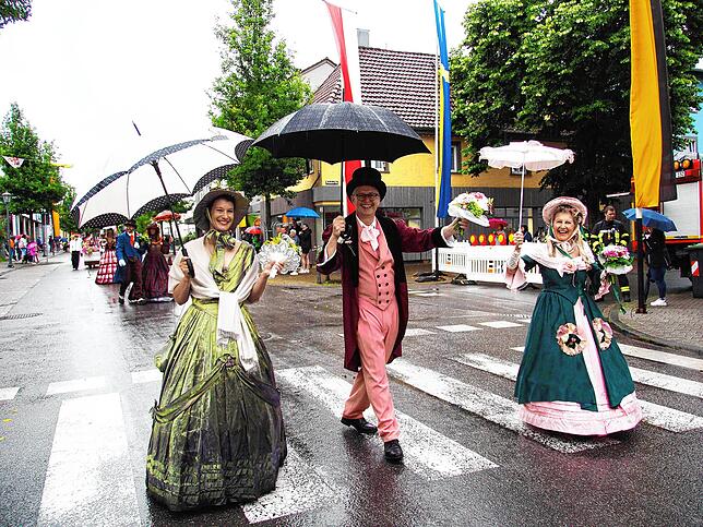 Bilder vom Festumzug beim Bächtle-Fest.