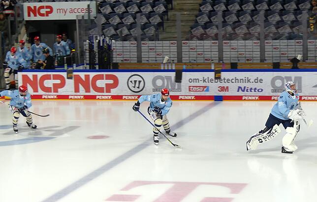 Bild 9: Unsere Bildergalerie vom ersten Playoff-Spiel der Wild Wings in Nürnberg