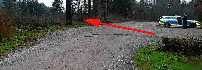 Auf dem Foto, das uns die Polizei zur Verfügung gestellt hat, ist der Fundort des Schädels einzeichnet.