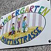 Eltern dürfen aufatmen: Die Stadt verzichtet für Januar/Februar auf die Kindergartengebühren und einen Teil der Kosten für die Notbetreuung.