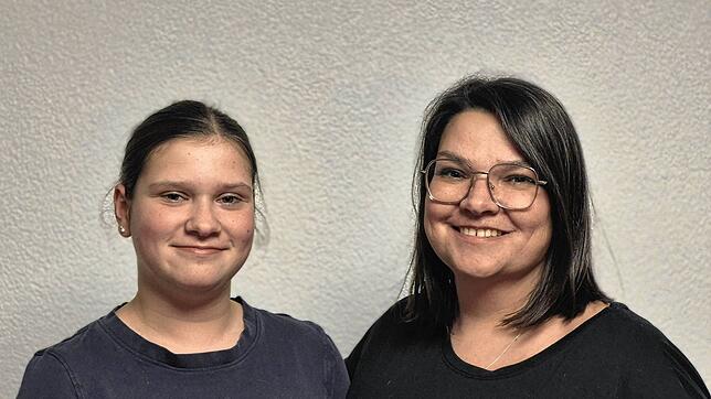 Weil sie ihre zwölfjährige Tochter Emilia bei einem schweren medizinischen Notfall nicht allein ließ, um ihr Auto umzuparken und damit ...