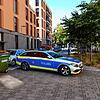 Die Polizei hat den Fundort des Mannes in der Otto-Adam-Straße nahe des Seerheins abgesucht.