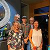 Mit Elisabeth und Alfred Weißmann (v.l.) sowie Verena Kern-Reichert und Hansjörg Reichert (v.r.) hat Julius Mauch (Mitte) Nachfolger für ...