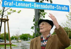 Mit einer Straße geehrt: Graf Lennart Bernadotte in Lindau. Bild: van Bebber