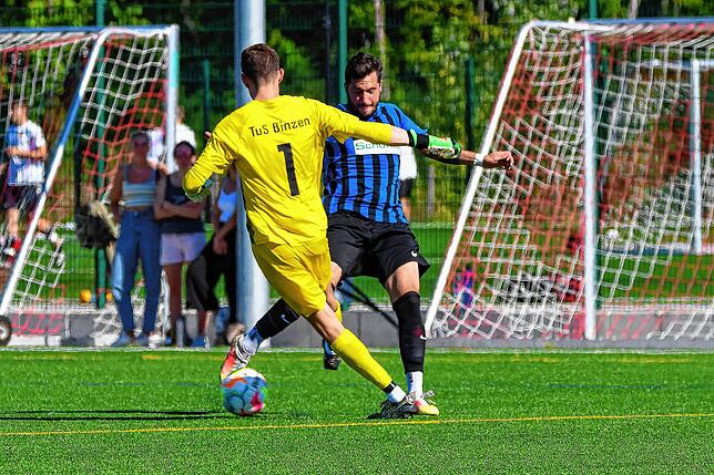 Bild 21: TuS Binzen dreht beim 4:3 gegen die SG FC Wehr/Brennet das Spiel &ndash; und wir haben Bilder!