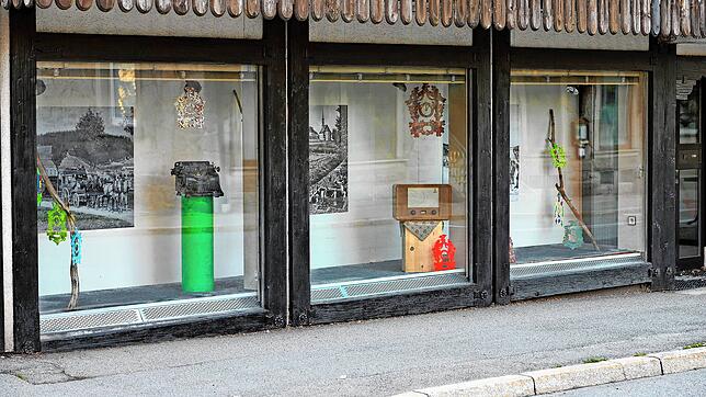Was nach dem Ende der Ära Schuhhaus Hettich vor mehr als vier Jahren langsam vor sich hin siechte, sieht jetzt wieder adrett aus. Foto: ...