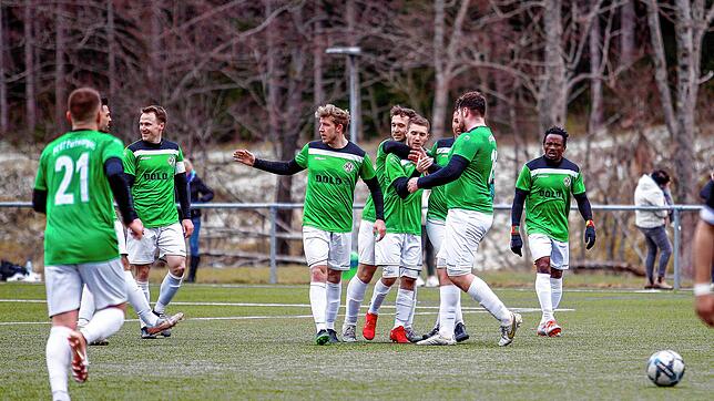 Torjubel beim FC Furtwangen, der die SG Marbach/Rietheim 2:1 besiegte.