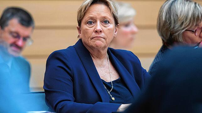 Kultusministerin und CDU-Spitzenkandidatin Susanne Eisenmann bei einer Sitzung im Landtag. Bild: dpa