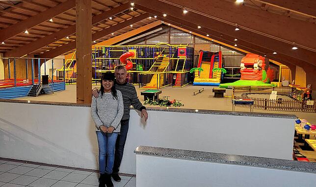 Den Indoor-Familienpark Tropilua gibt es seit 13 Jahren in Hilzingen. Inhaber sind Frank und Sara Knebel.