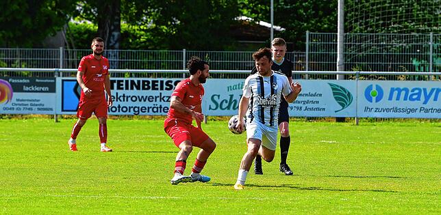 Bild 13: SV Jestetten holt nur ein 2:2 gegen den FC Wittlingen &ndash; und wir haben Bilder!