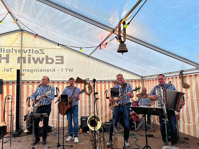 Bild 3: Birkendorfer Schopfschellenfest - Das sind die besten Bilder der Musiker