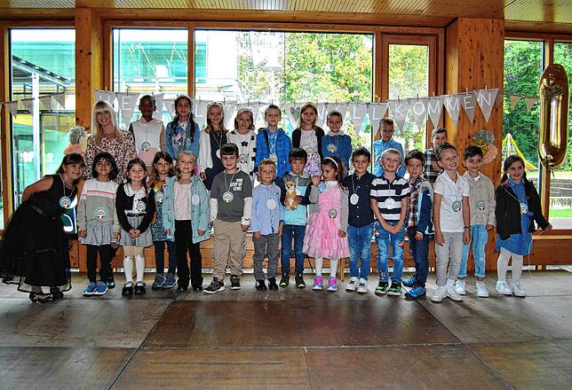 Die Klasse 1b der Gemeinschaftsschule Steißlingen mit ihrer Klassenlehrerin Anja Lohr.