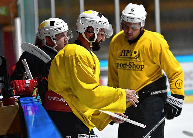 Bild 2: Impressionen aus dem Training beim EHC Herrischried