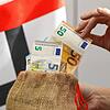 Ein Sack voll Geld? Eine Runde aus 20 zufällig bestimmten Bürgerinnen und Bürgern aus Konstanz kann Mittel für gemeinnützige Zwecke ...