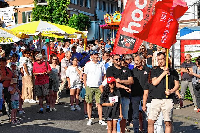 Bild 4: Markdorfer Stadtfest bei Sonnenschein und guter Stimmung