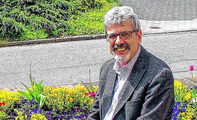 Klaus Martin fordert als Ortsvorsteher für Obereschach „zwei Anbindungspunkte auf die Querspange oder gar keinen“. Unser ...