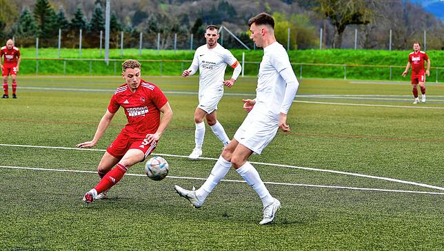 Bild 8: VfR Bad Bellingen siegt 3:1 bei der SG FC Wehr/Brennet &ndash; und wir haben Bilder!