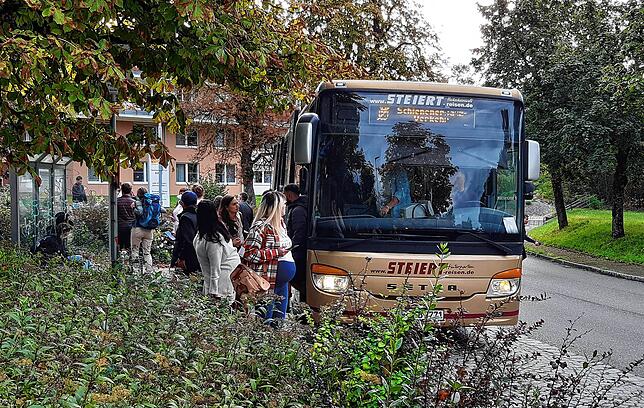 Die Hochrheinstrecke ist am 19. September zwischen Albruck und Waldshut gesperrt. Es ist Schienenersatzverkehr eingerichtet.