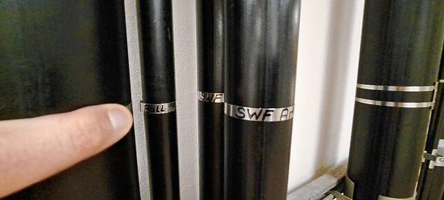 SWF steht hier noch für Südwestfunk. Auch heute werde vom Chrischona Turm der Südwestdeutsche Rundfunk (SWR) weiter gen Deutschland ...