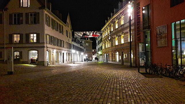 Bild 3: Nach der Aufregung tritt Ruhe ein: Die ersten Tage in Konstanz fast ohne öffentliches Leben