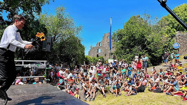 Singen und der gesamte Hegau freut sich: Am Sonntag, 16. Juli ruft das Burgfest &ndash; wie hier auf unserem Bild aus dem Jahr 2022 ...