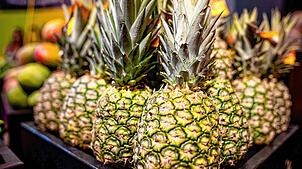 Das Bild zeigt eine Ananas. Aber ist sie Teil eines neuen Dating-Trends oder doch nur Teil eines normalen Wocheneinkaufs? Eine Frage, ...