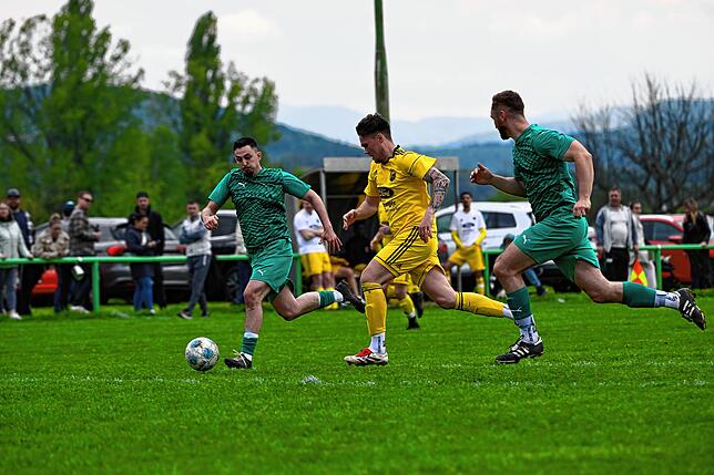 Bild 32: SV Schwörstadt unterliegt mit 1:5 bei der SG Nollingen/Degerfelden – und wir haben Fotos!