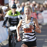 Sie gewann beim Halbmarathon die Frauenkonkurrenz: Melanie Schmeider. Bild: Roger Müller