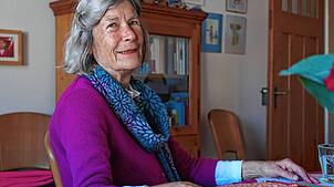 Elenore Hopf lebt in einer Wohnung in Kreuzlingen. Die 83-Jährige hält sich nicht für arm. Aber ohne Unterstützung kommt sie nicht über ...