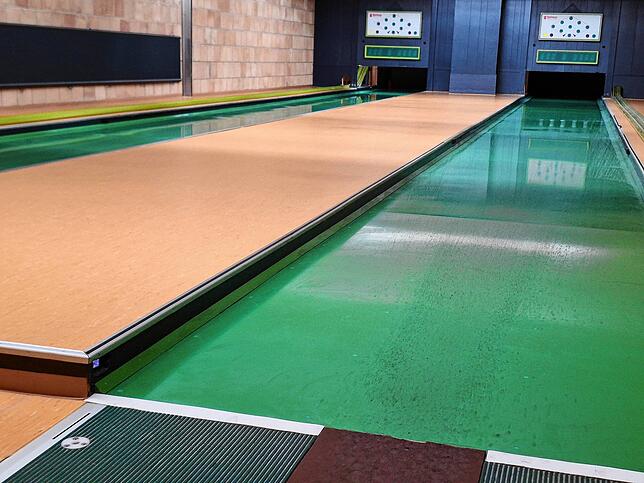 Die beiden Kegelbahnen im Erdgeschoss werden durch Bowlingbahnen ersetzt.