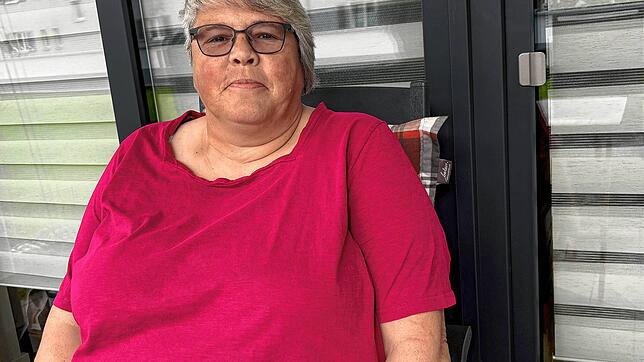 Barbara Würtz freut sich: Die Frührentnerin hat mit Hilfe der SÜDKURIER-Leser einen neuen Hausarzt gefunden. Sie ist bei einer Praxis in ...