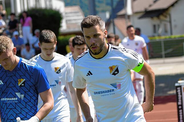 Bild 5: SV 08 Laufenburg besiegt den VfR Bad Bellingen mit 2:1 und wird  Vizemeister – wir haben Fotos!