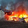Drei Verletzte und Schaden in Höhe von mehreren hundertausend Euro sind die Bilanz eines Großfeuers, dem am Samstag ein Anwesen im ...