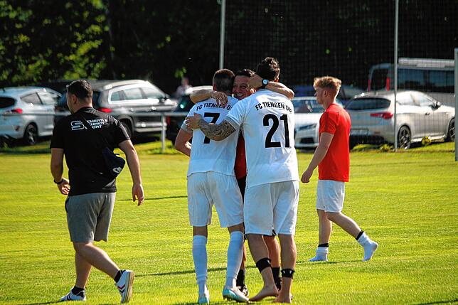 Bild 14: FC Tiengen 08 II holt den Titel durch ein 4:0 bei der SG Bettmaringen/Mauchen &ndash; wir haben Bilder!
