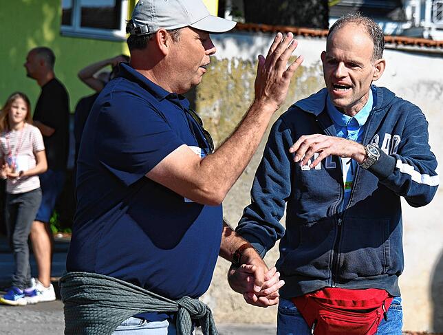 Bild 38: Die schönsten Momente des Hand-in-Hand-Laufs in Gurtweil