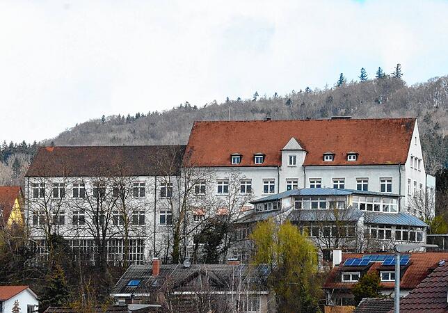 Nach der Sanierung soll auch auf Teile des Dachs der Jakob-Gretser-Schule eine Fotovoltaikanlage kommen.