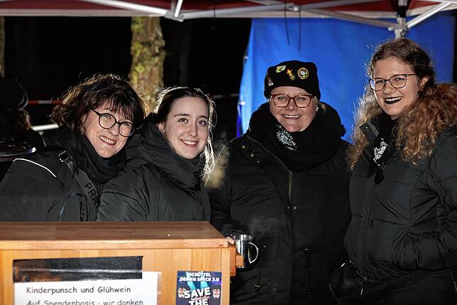 Bild 29: In Konstanz erwacht die Fasnacht 2025: Riedhexen und Schneeschreck tanzen durch den Wald