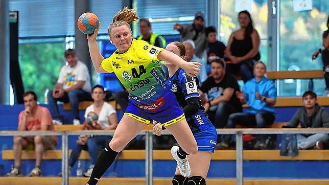 Die Drittliga-Frauen des SV Allensbach (hier Katja Allgaier im Spiel gegen TSV Schwabmünchen) freuen sich über den Punktgewinn.