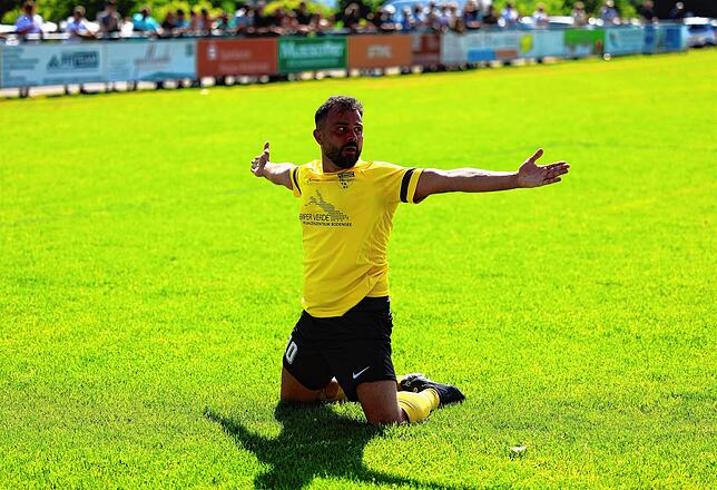 Bild 13: So feiert der FC Öhningen-Gaienhofen die Bezirksliga-Meisterschaft. Wir haben die besten Bilder!