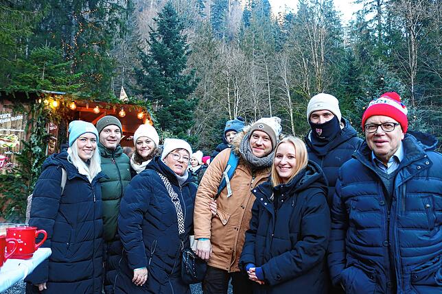 Tausende Besucher kamen zum Weihnachtsmarkt in die Ravennaschlucht um das einmalige Feeling zu erleben