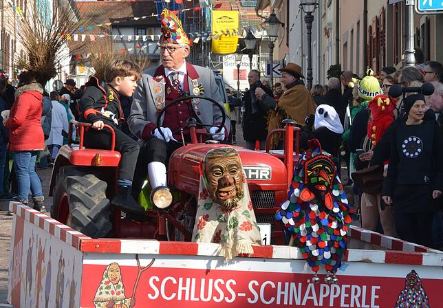 Bild 50: Bunte Fasnachtsfreude beim Narrensprung 2025