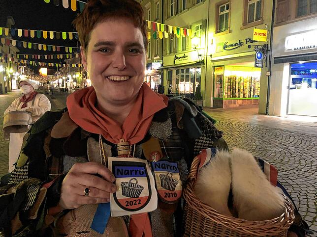 Bild 9: Endlich wieder Fasnacht: Narro-Zunft Waldshut feiert mit Umzug und Narro-Auswürfeln (mit Videos)