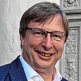 „Top-Wohnungen mit Blick in die Schweiz. Etwas Besseres geht nicht mehr. Da werden sich die Leute drum reißen“, lobt Jürgen Ruff (SPD).
