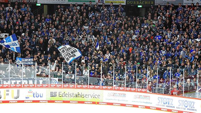 Bei den Wild Wings-Fans ist die Vorfreude auf die Playoffs riesengroß. Allerdings gab es bei vielen am Donnerstag nach dem ...