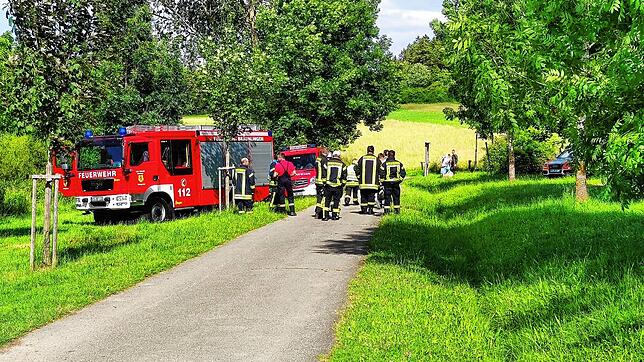 Zwei Mädchen sind am Donnerstag mit einem Schlauchboot auf dem Kirnbergsee gekentert: für die Rettungskräfte eine gefährliche Situation. ...
