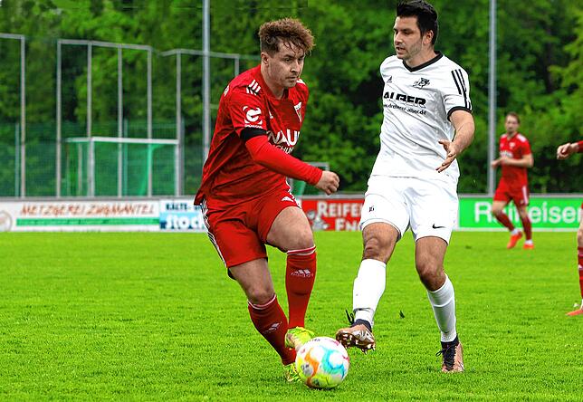 Bild 7: Die besten Bilder der Partie zwischen dem FC Überlingen und dem FV Walbertsweiler-Rengetsweiler!