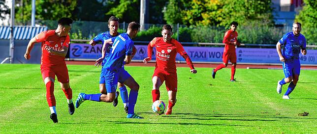 Bild 13: Neuer Spitzenreiter FC Tiengen 08 besiegt den TuS Efringen-Kirchen mit 4:1 &ndash; und wir haben Bilder!