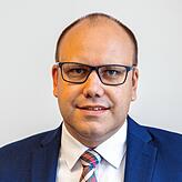 „Die langfristige Finanzierungskultur ist verantwortlich dafür, dass Deutschland krisensicherer ist“, sagt Alexander Bertram.